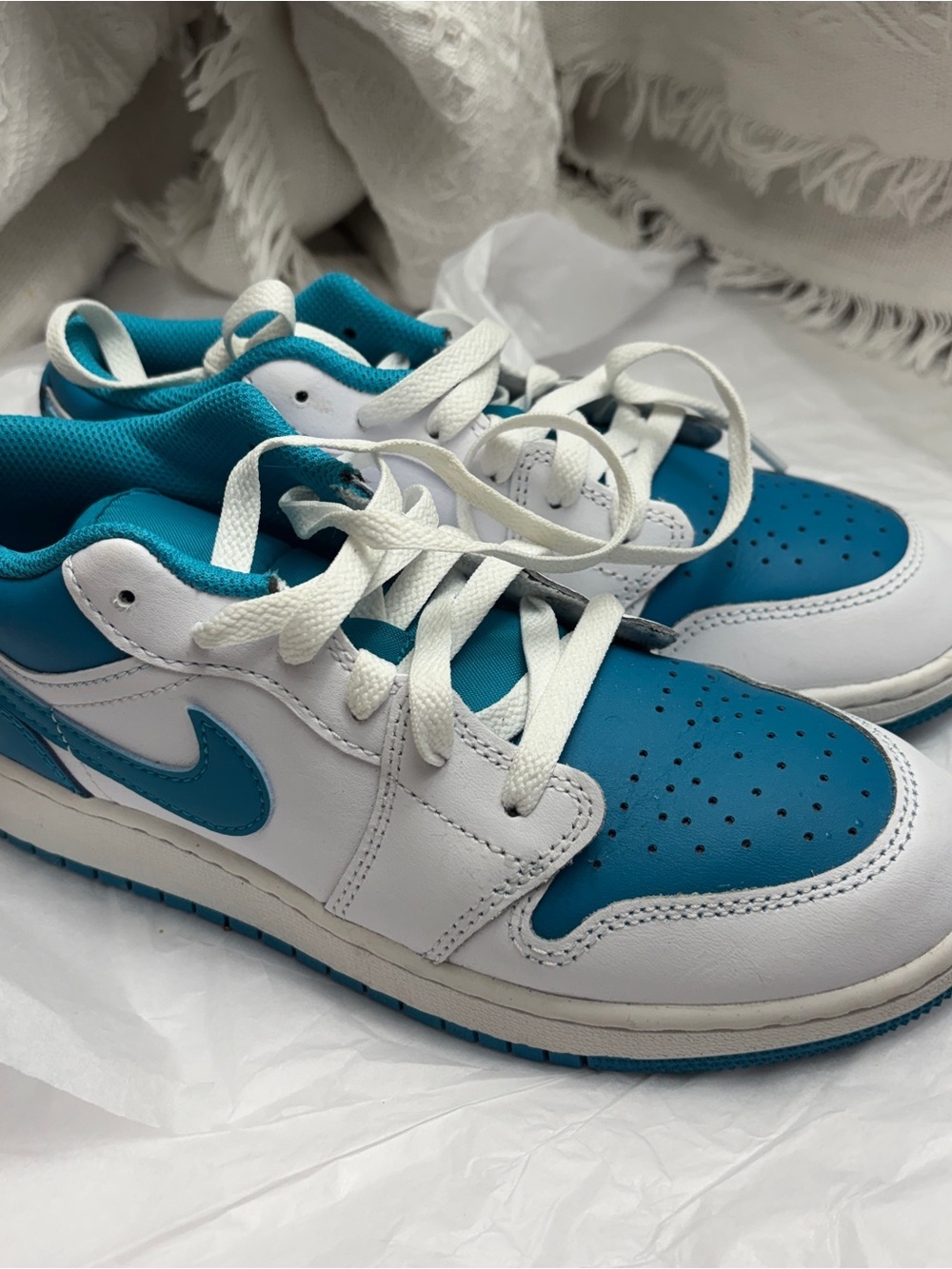Nike air Jordan Low-Top Sneakers in aquatone - Picture 2 of 8
